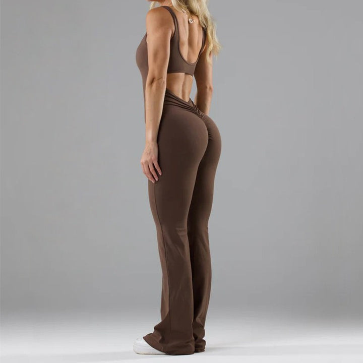Fashionable Seamless Athletic Jumpsuit with Breathable Cutouts