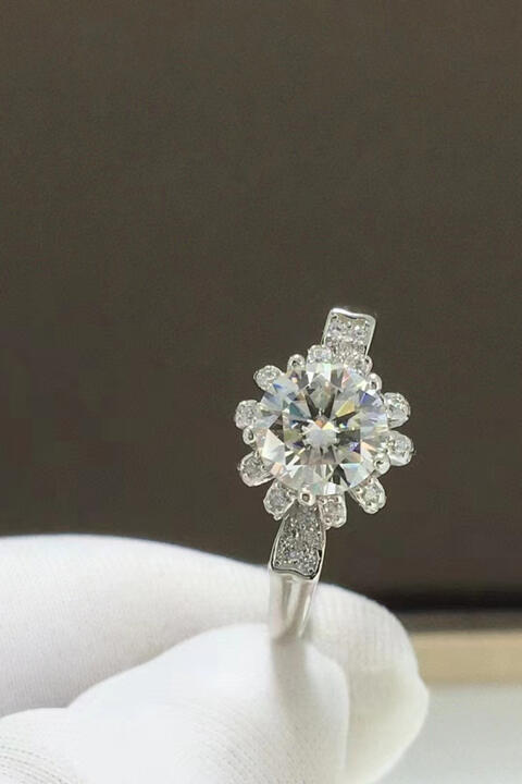1 Carat Moissanite 925 Sterling Silver Ring for Elegance