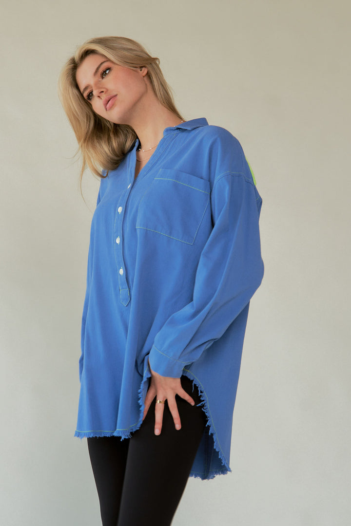 Davi & Dani Letter Back Raw Hem Half Button Shirt Style
