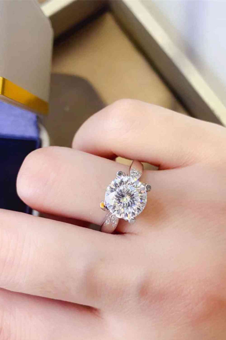 2 Carat Moissanite 925 Sterling Silver Ring for Elegance