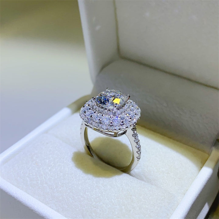 2 Carat Moissanite 925 Sterling Silver Ring for Elegance