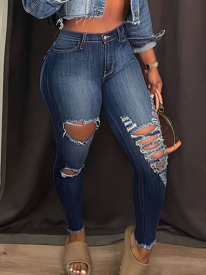 Distressed Skinny Jeans with Pockets for Trendy Style