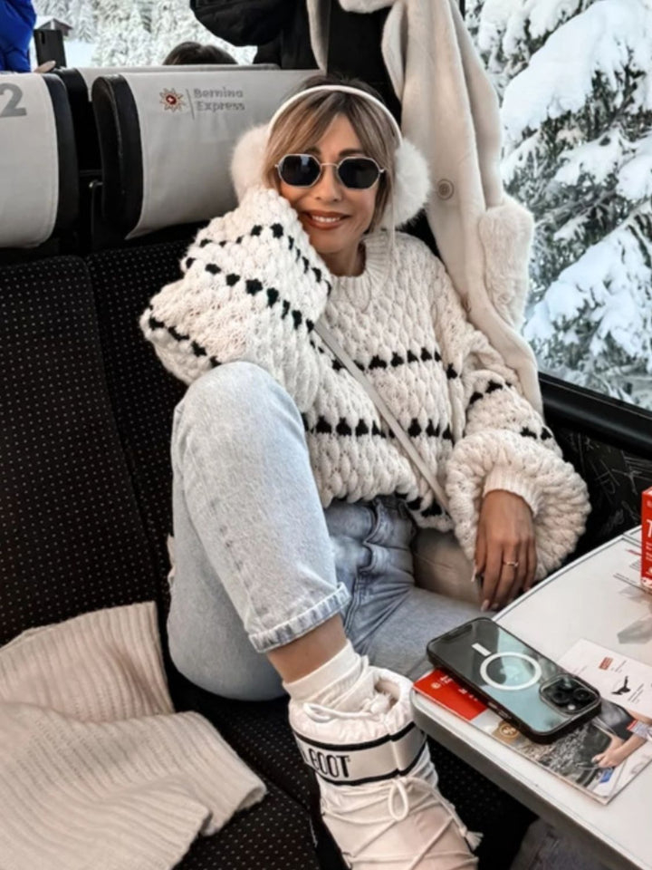 Contrast Round Neck Long Sleeve Sweater for Casual Style