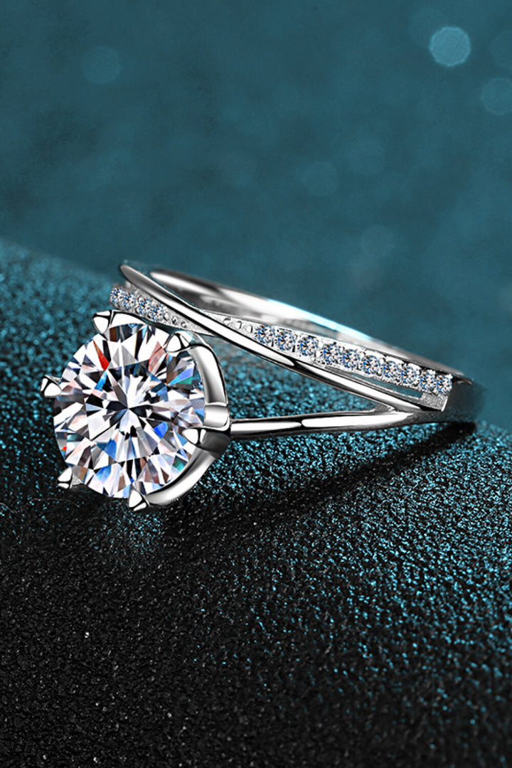 Stunning 3 Carat Moissanite 6-Prong Ring for Elegance