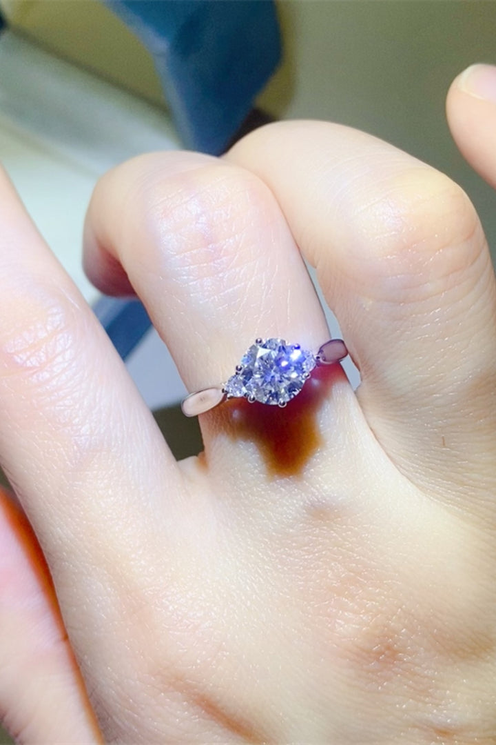 2 Carat Moissanite 925 Sterling Silver Ring for Elegance