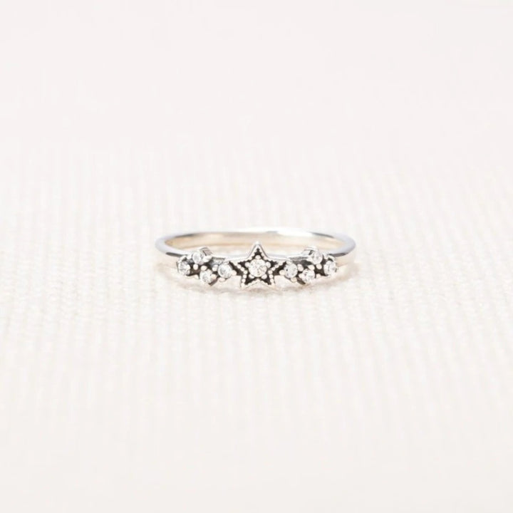 925 Sterling Silver Star Ring for Celestial Elegance