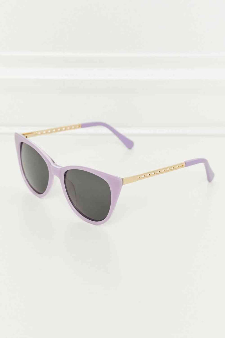 Chic Cat-Eye Fashion Sunglasses with Acetate Frames