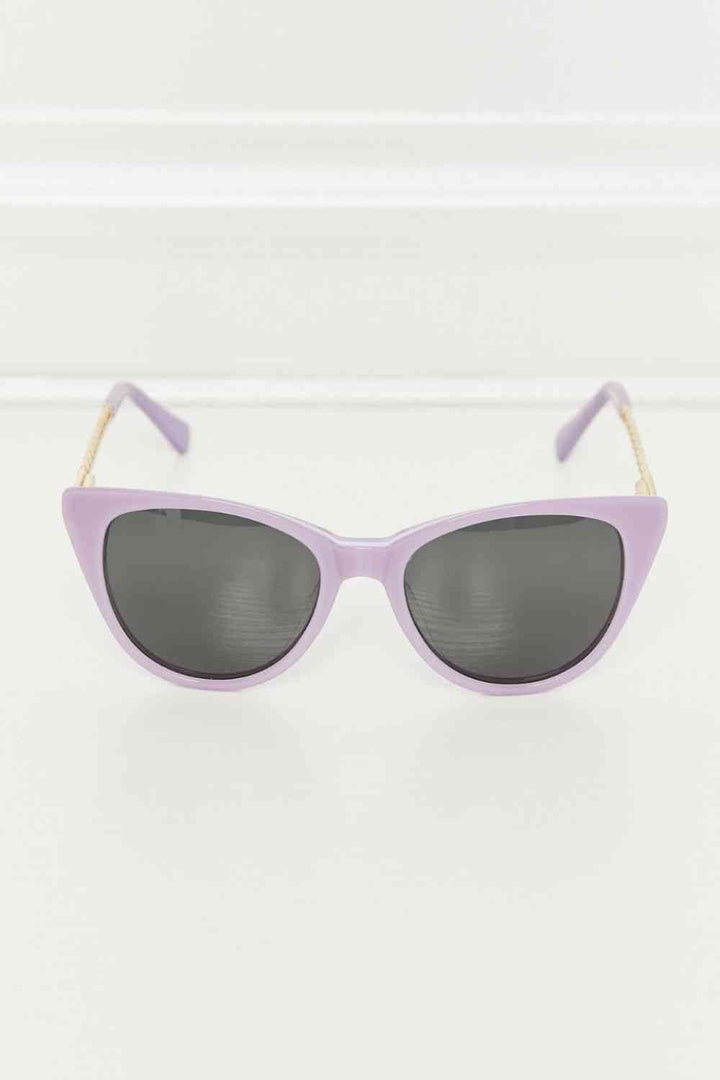 Chic Cat-Eye Fashion Sunglasses with Acetate Frames