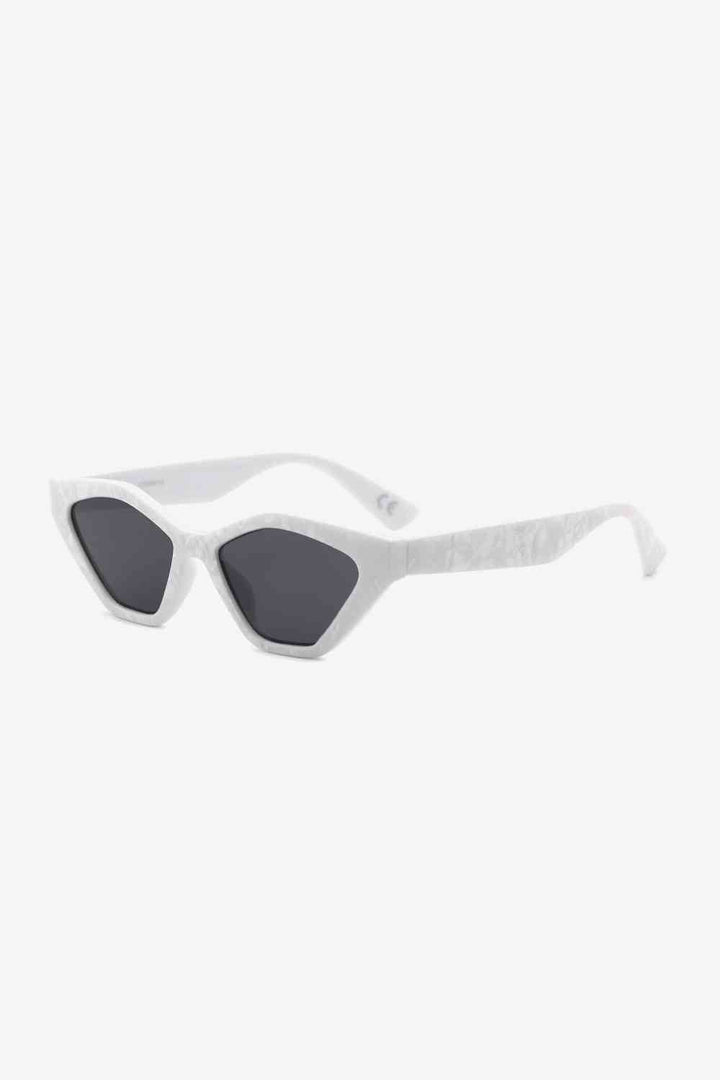 Chic Cat Eye UV400 Sunglasses in Durable Polycarbonate