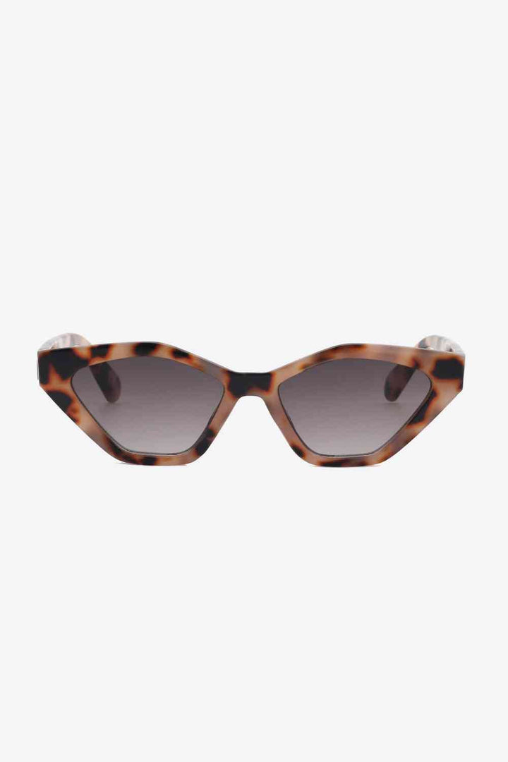Chic Cat Eye UV400 Sunglasses in Durable Polycarbonate