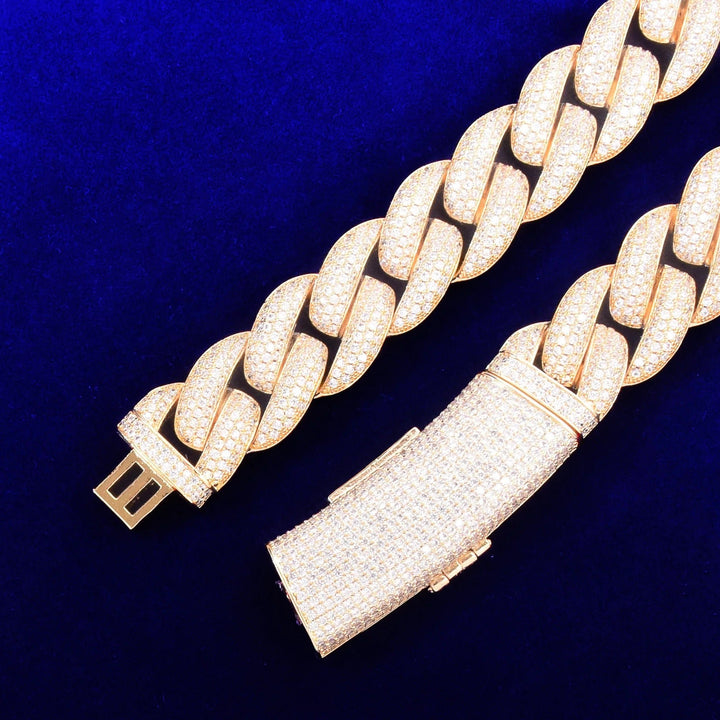 Cuban Link Chain Man Necklace
