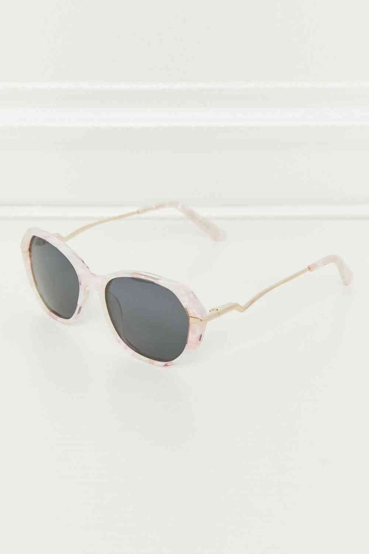 Chic Polarized Wayfarer Sunglasses by Glam TAC