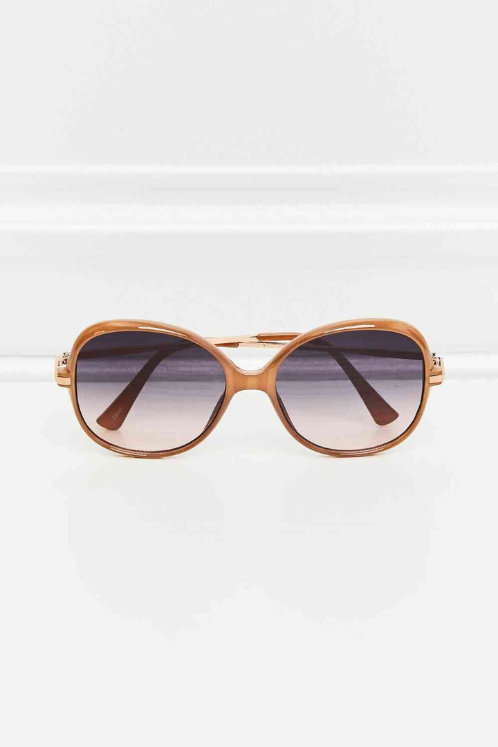 Chic Hybrid Full Rim Sunglasses for Ultimate UV Protection