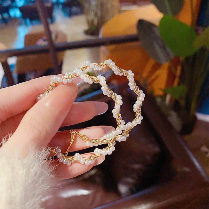 New Silver Needle Atmosphere Hoop Earrings Personality Ear Hoop Temperament Full Diamond High-End Earrings For Women