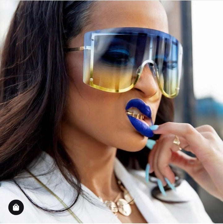 Chic Gradient Oversized Sunglasses for Women in Blue and Yellow