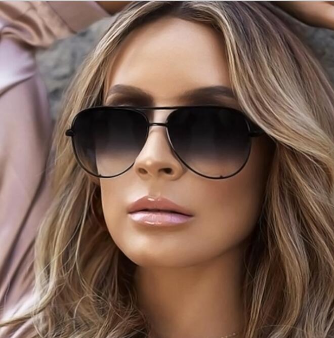 Classic Retro UV400 Pilot Sunglasses for Men and Women - Designer Driving Shades