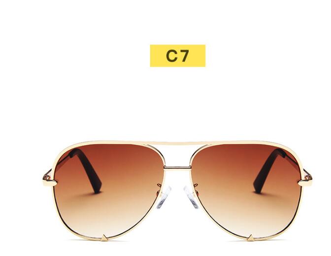 Classic Retro UV400 Pilot Sunglasses for Men and Women - Designer Driving Shades