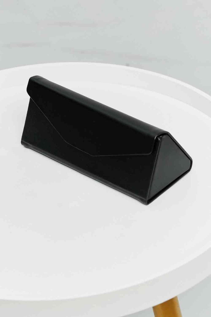 Chic Tortoiseshell Square Sunglasses with Full Rim