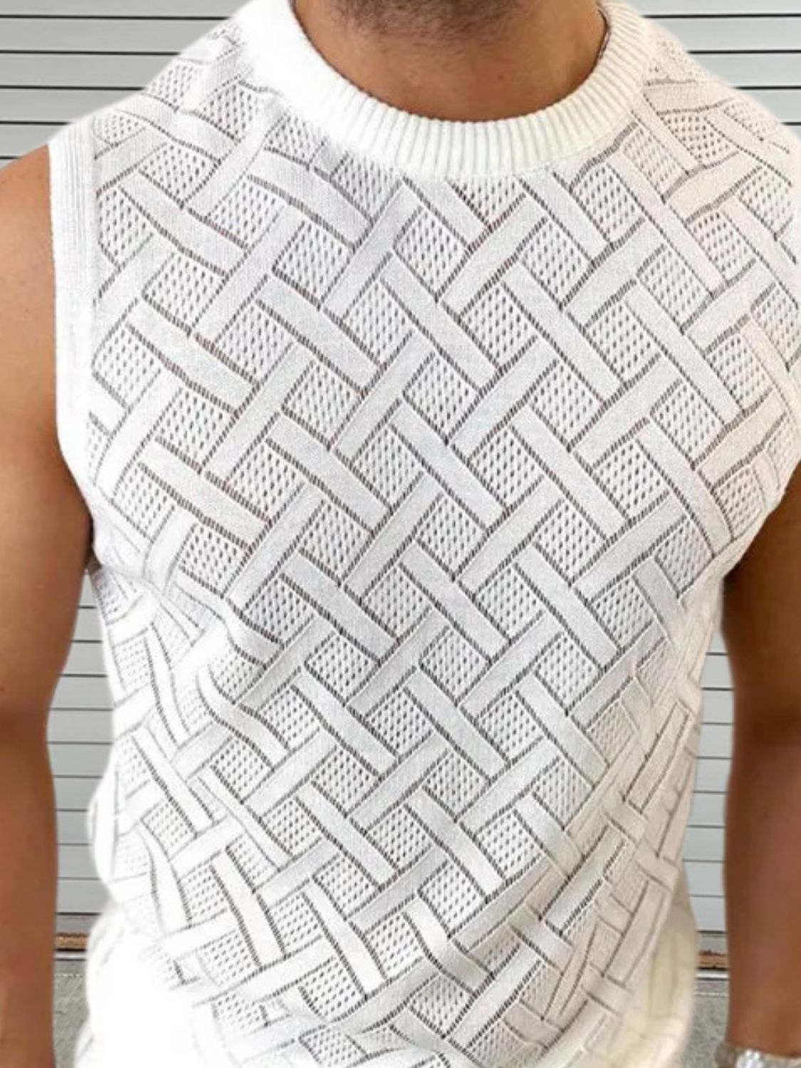 Men's Round Neck Sleeveless Eyelet Knit Top for Casual Wear