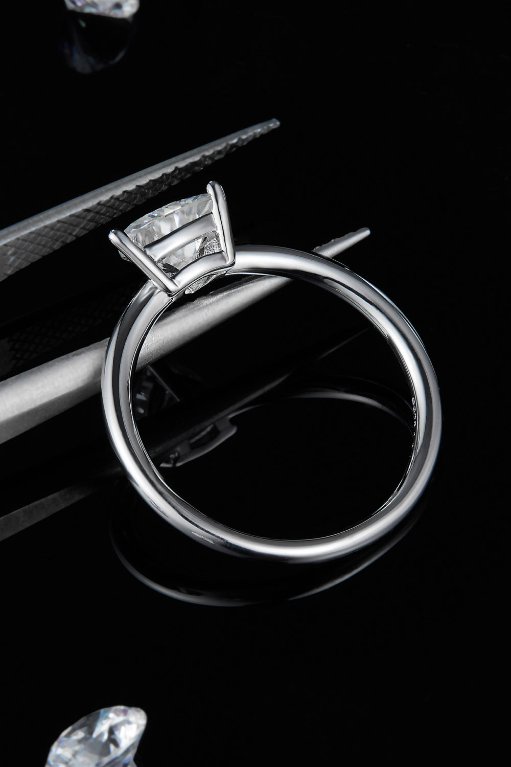 1 Carat Moissanite 925 Sterling Silver Solitaire Ring Design