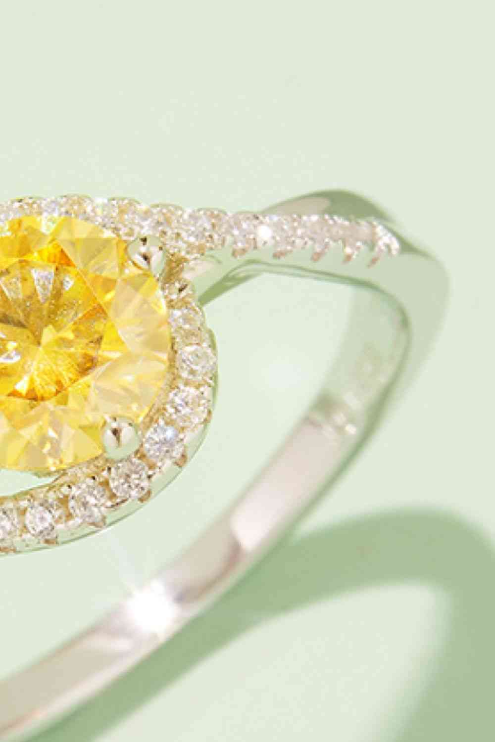 1 Carat Moissanite Contrast 925 Sterling Silver Ring Sparkle