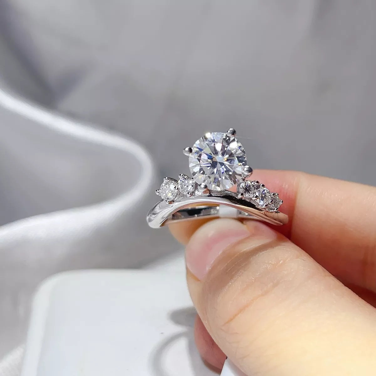 2 Carat 925 Sterling Silver Moissanite Ring