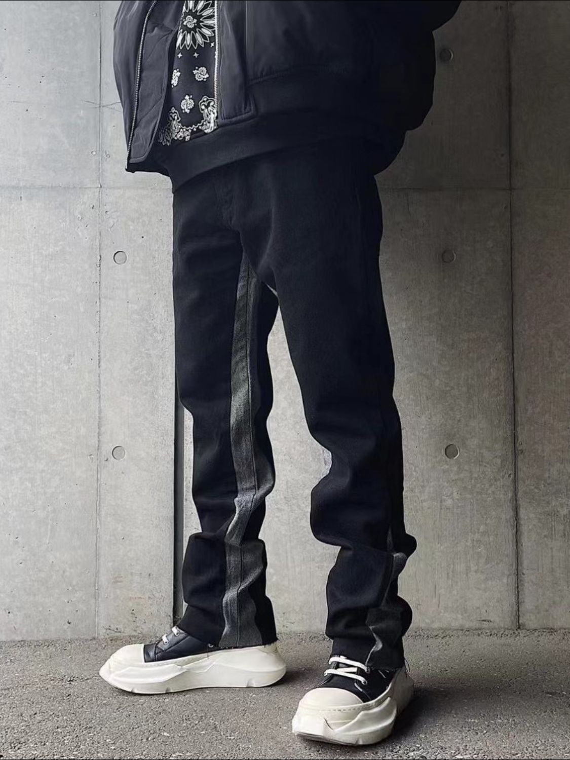 Men's Contrast Bootcut Jeans for Comfortable Wear Online