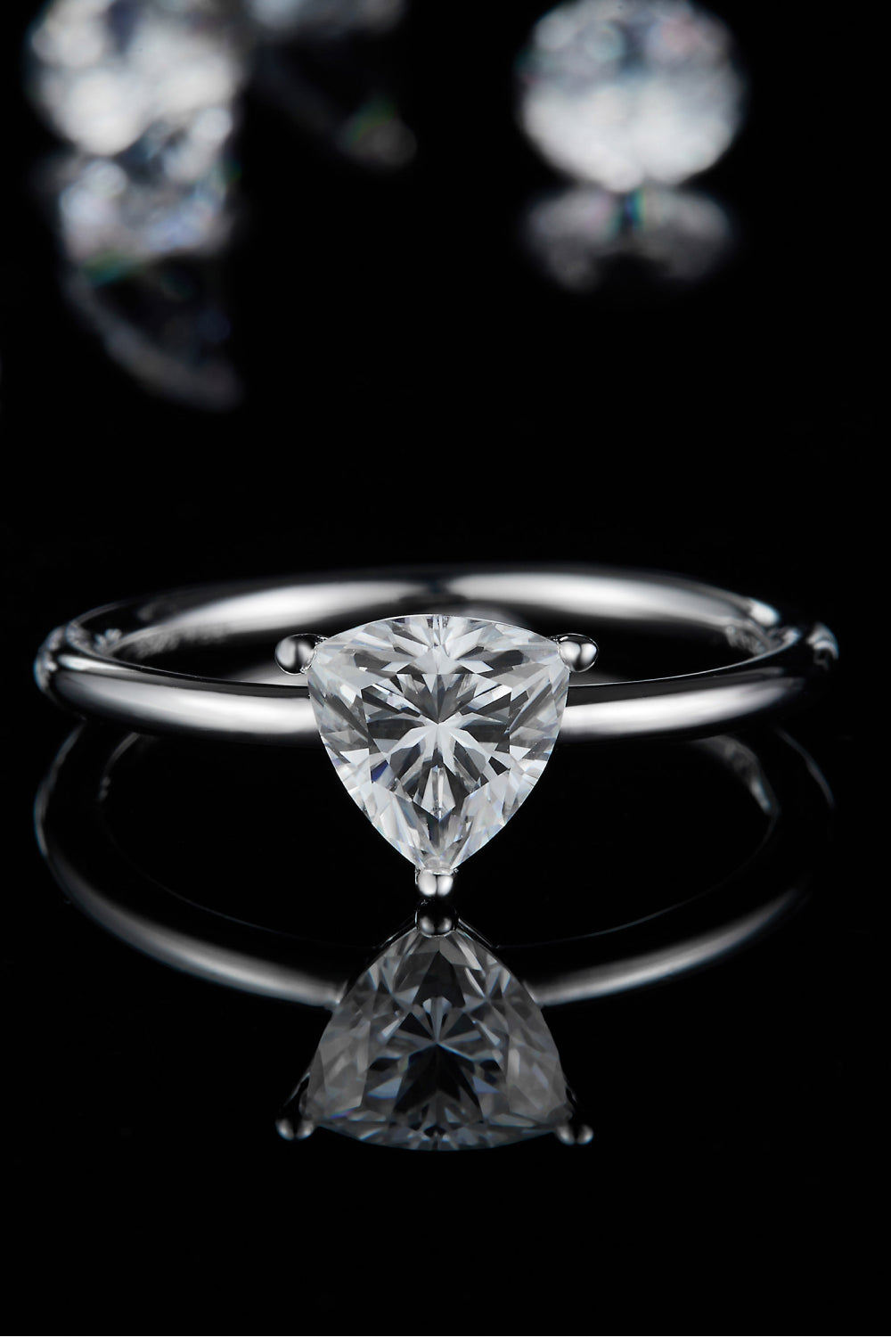 1 Carat Moissanite 925 Sterling Silver Solitaire Ring Design