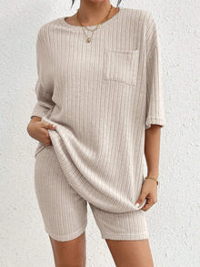 Ribbed Lounge Set: Stylish Top and Shorts for Comfort