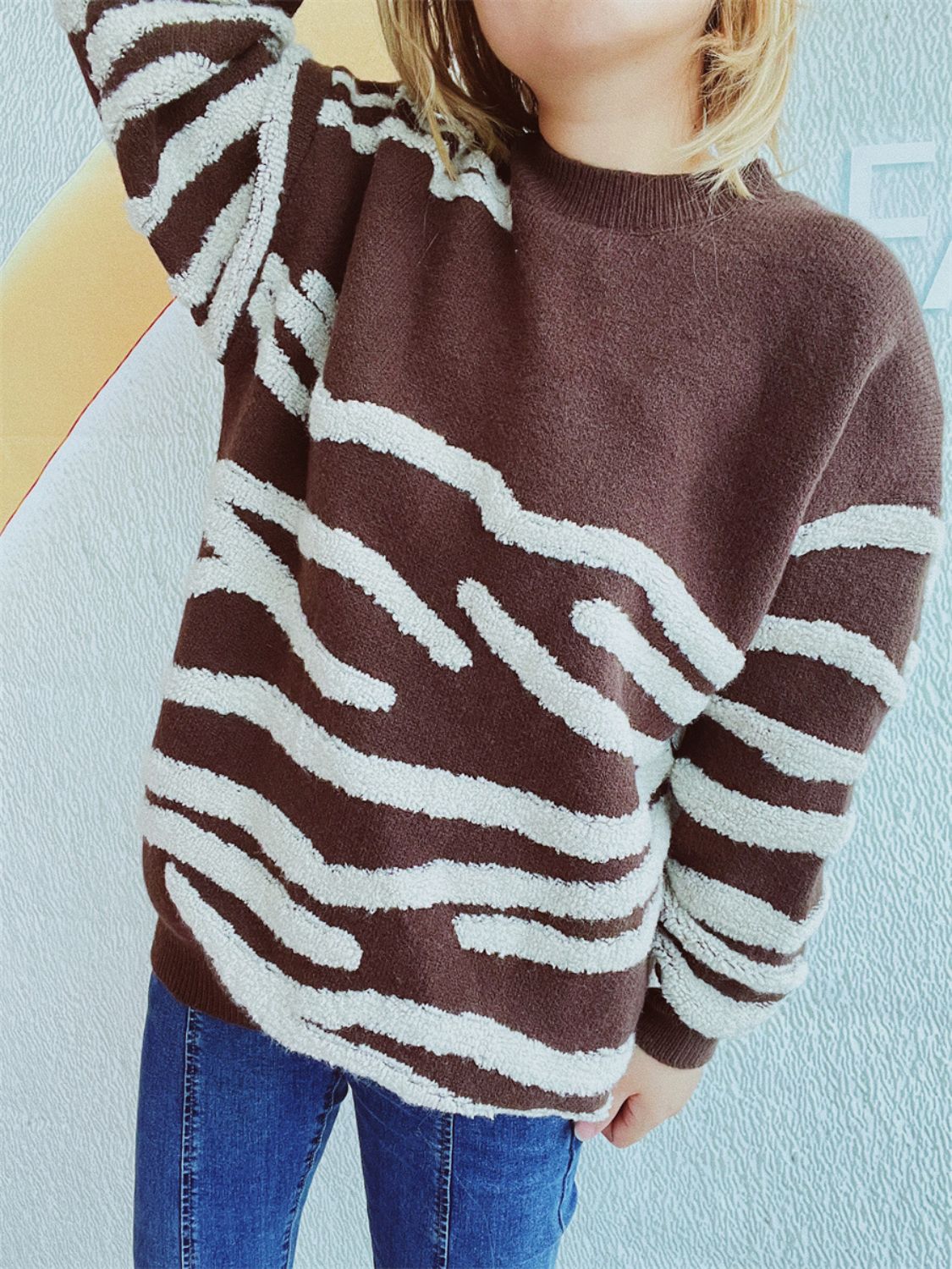 Chic Contrast Long Sleeve Knit Sweater for Stylish Comfort