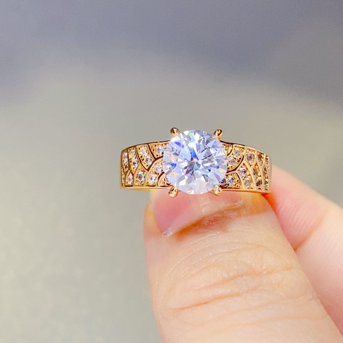 Elegant 1.5 Carat 925 Sterling Silver Moissanite Ring
