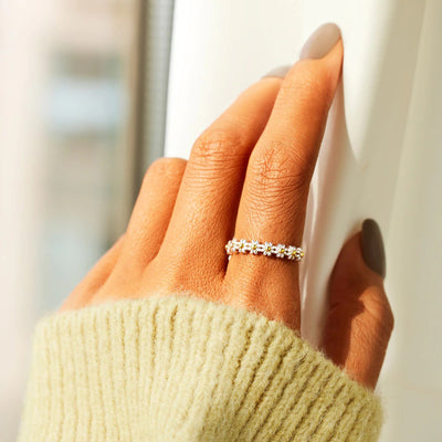 Flower Shape 925 Sterling Silver Ring for Elegant Style