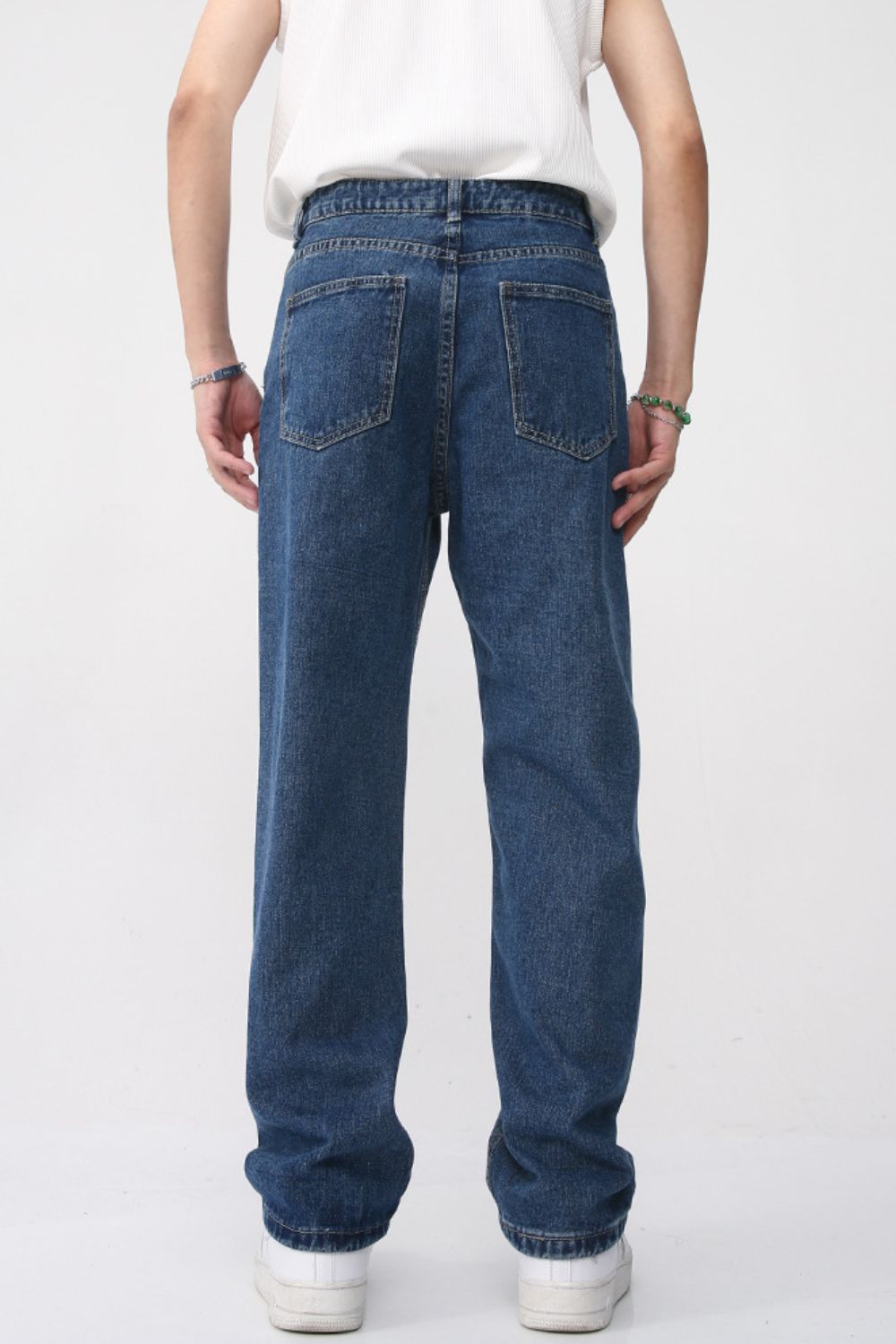 Men's Washed Straight Leg Jeans for Casual Everyday Wear