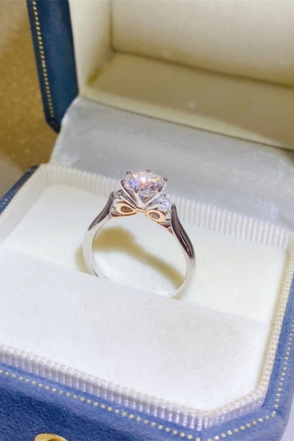 2 Carat Moissanite 925 Sterling Silver Ring for Elegance