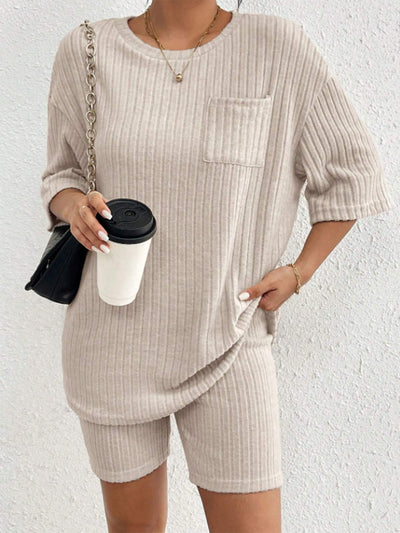 Ribbed Lounge Set: Stylish Top and Shorts for Comfort