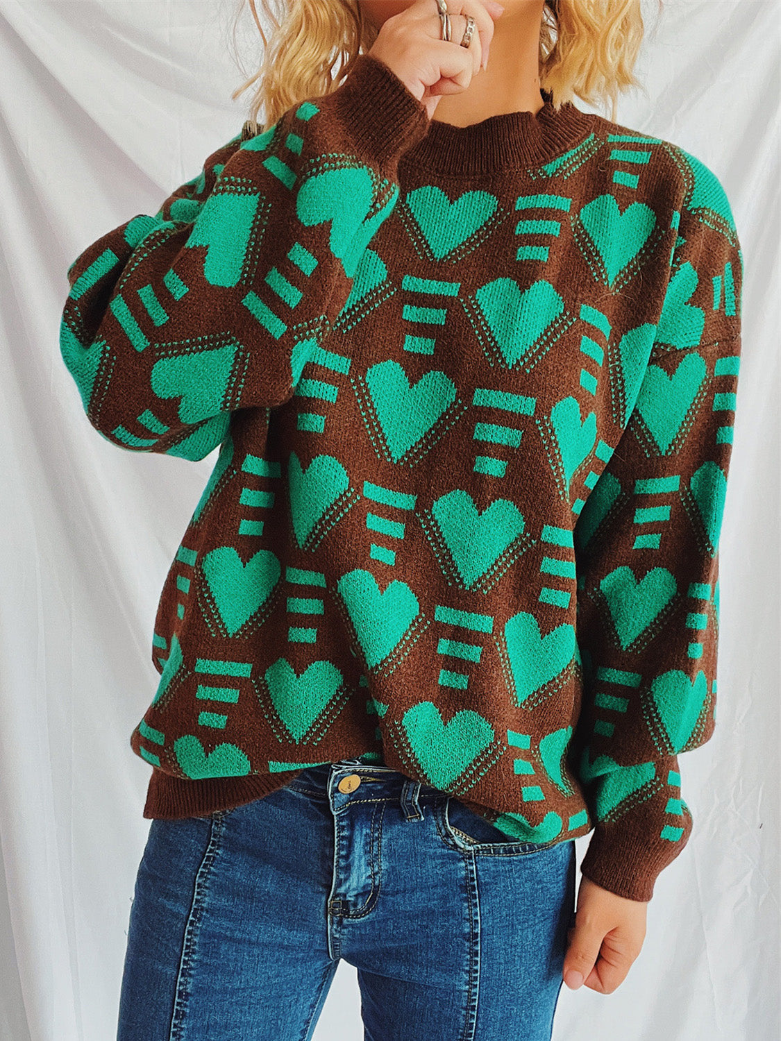 Charming Heart Contrast Oversized Sweater for Cozy Style