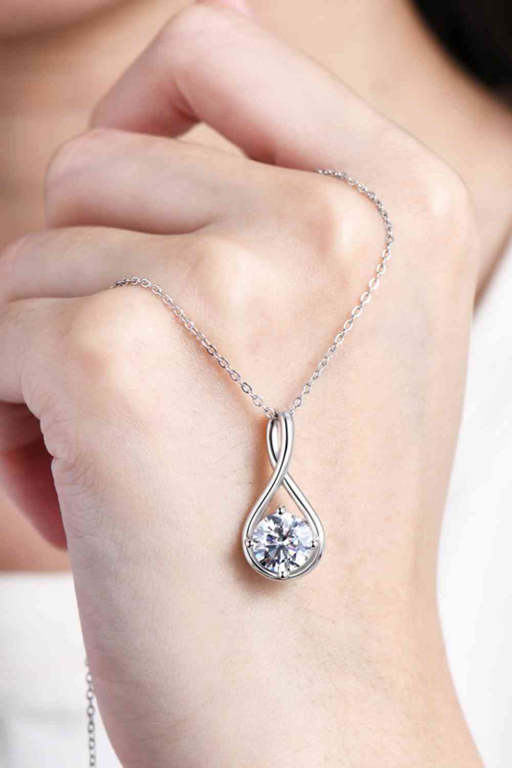 2 Carat Moissanite Minimalist Necklace