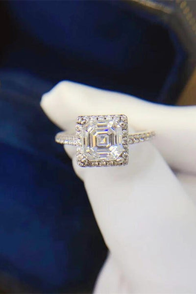 2 Carat Moissanite 925 Sterling Silver Ring for Elegance