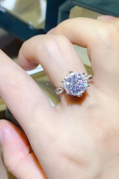 Elegant 2 Carat Moissanite 925 Sterling Silver Ring