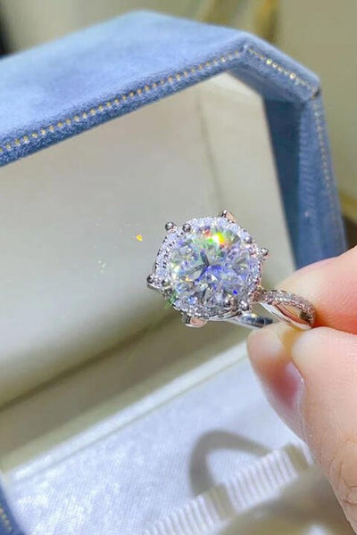 Elegant 2 Carat Moissanite 925 Sterling Silver Ring