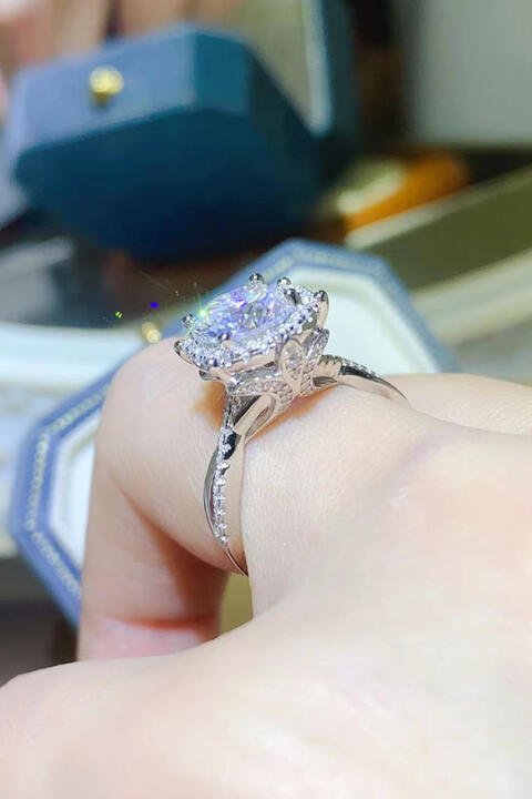 Elegant 2 Carat Moissanite 925 Sterling Silver Ring