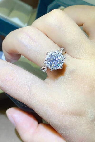Elegant 2 Carat Moissanite 925 Sterling Silver Ring