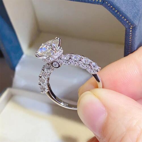 Elegant 2 Carat Moissanite 925 Sterling Silver Ring