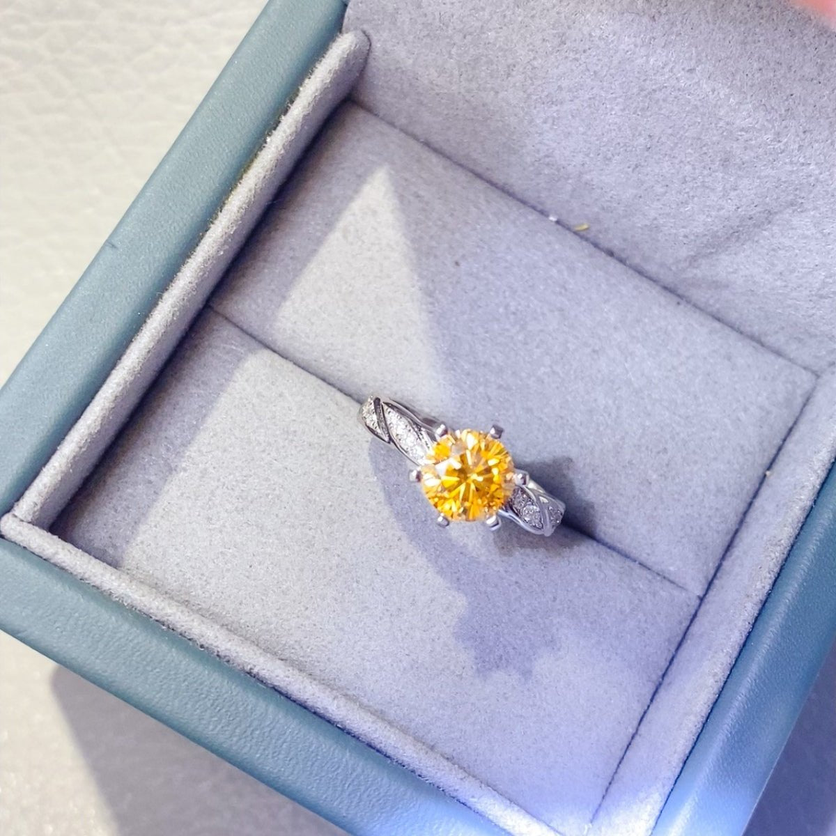 2 Carat Moissanite 925 Sterling Silver Ring for Elegance
