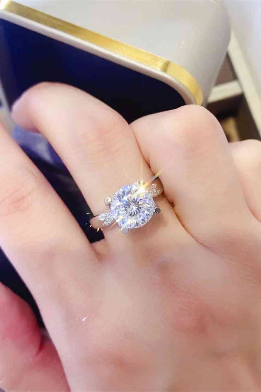 2 Carat Moissanite 925 Sterling Silver Ring for Elegance