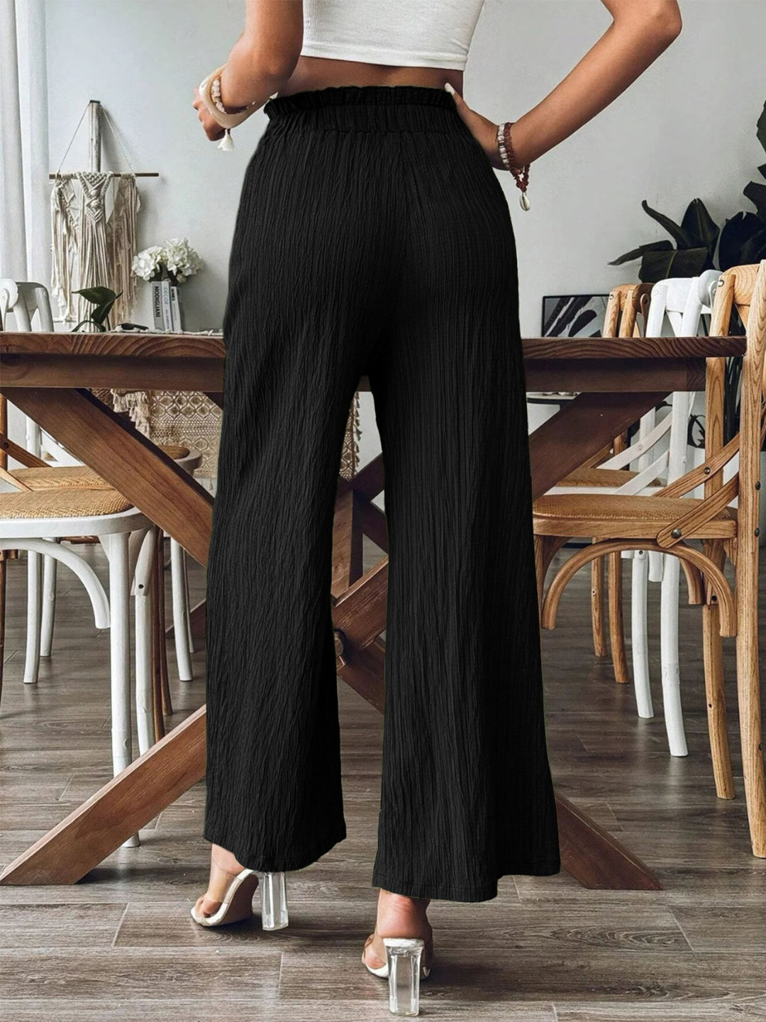 Chic Wide Leg Trousers with Elastic Waist and Pockets