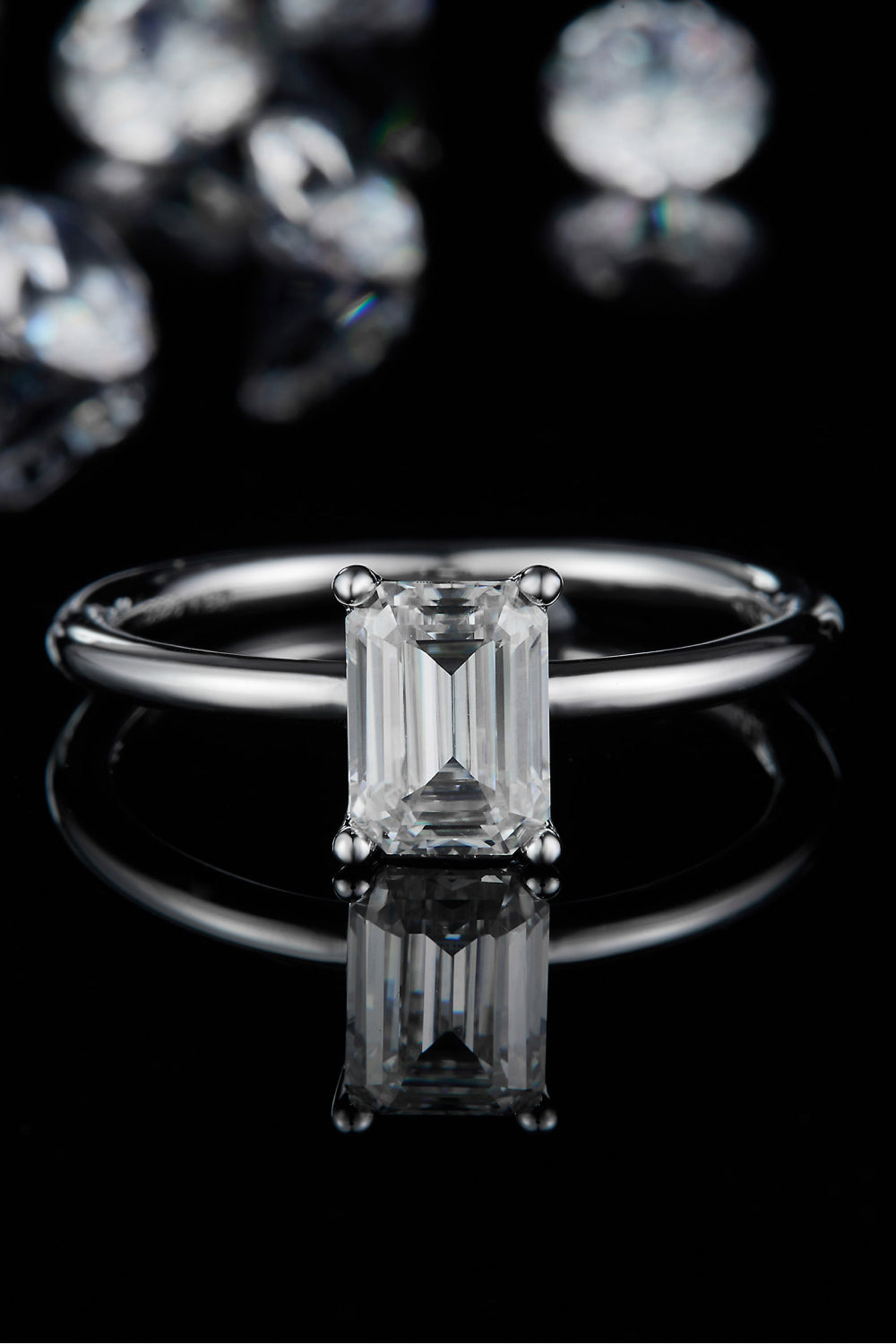 1 Carat Moissanite 925 Sterling Silver Solitaire Ring Design