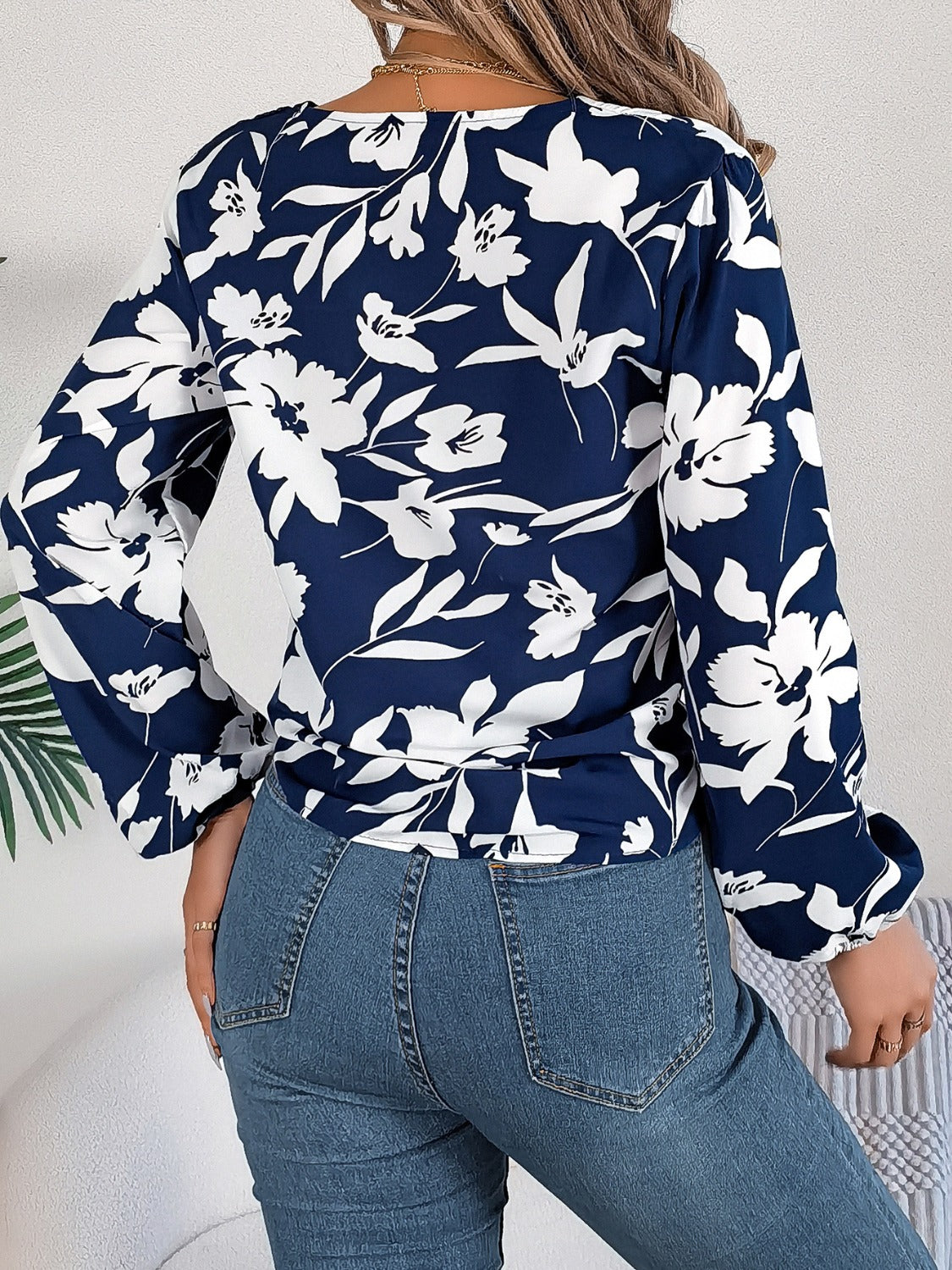 Elegant Printed Long Sleeve V-Neck Blouse for Women