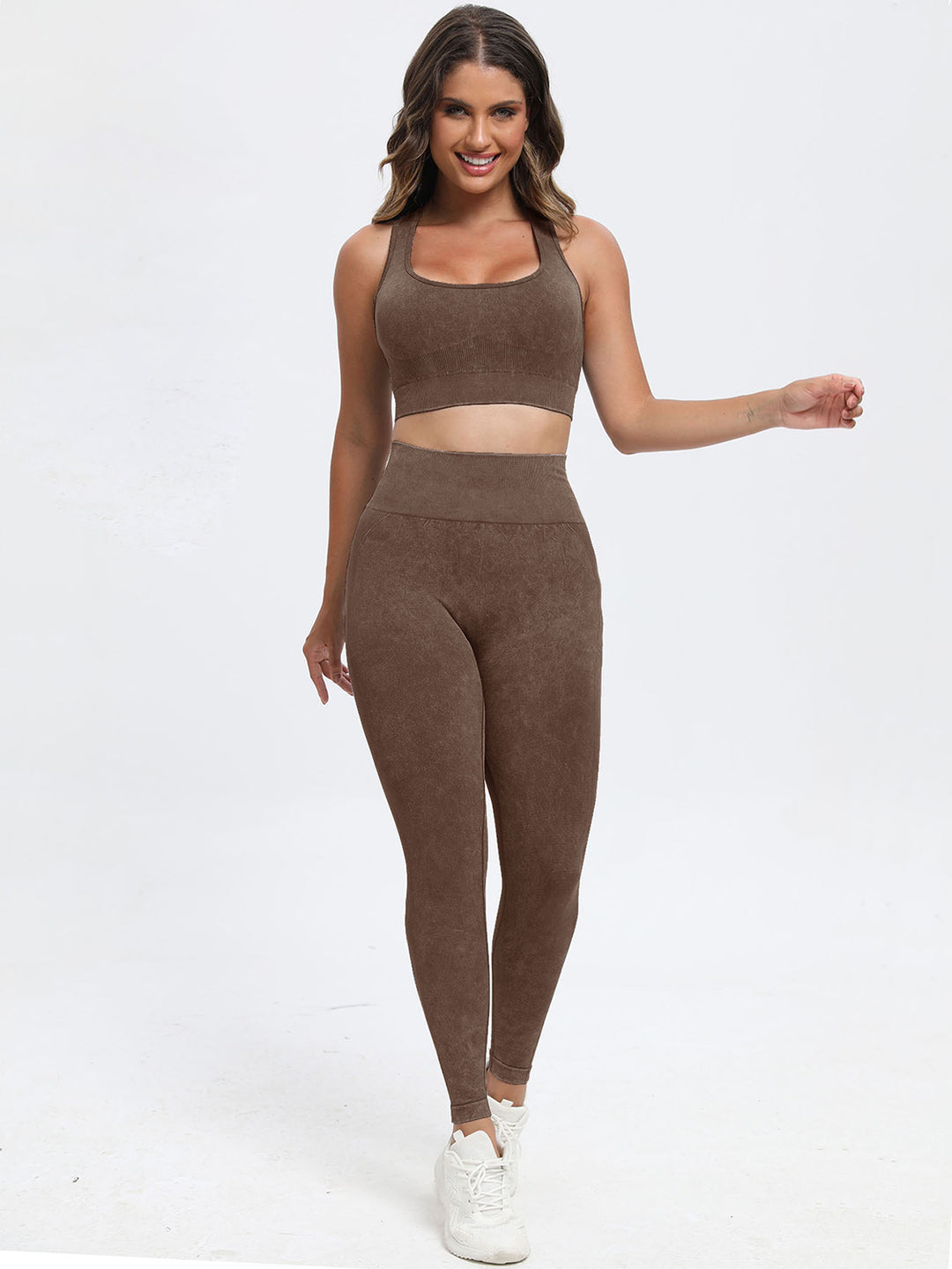 Scoop Neck Activewear Ensemble with Wide-Strapped Top and Fitted Pants