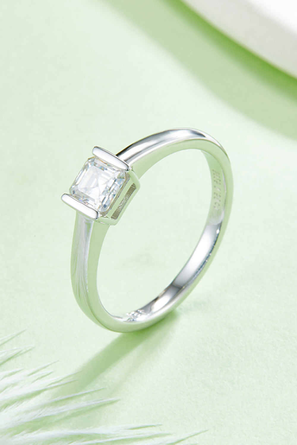 Moissanite 925 Sterling Silver Solitaire Ring for Elegance
